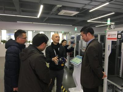 深化校企合作 共促創(chuàng)新發(fā)展 余聯(lián)慶院長一行赴無錫、上海考察調(diào)研